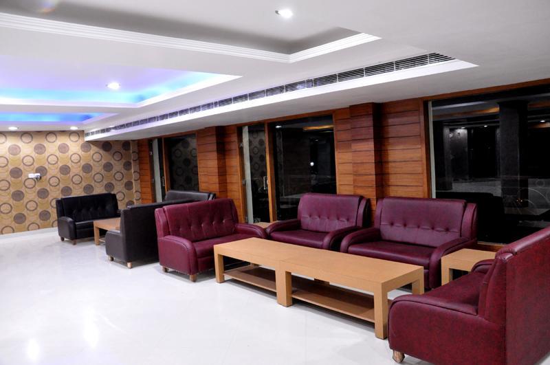 Hotel Trinetar Resorts Batoti Kültér fotó